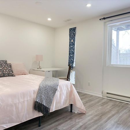 Cozy Room With Private Bath Near Don Mills Subway Toronto Exteriér fotografie